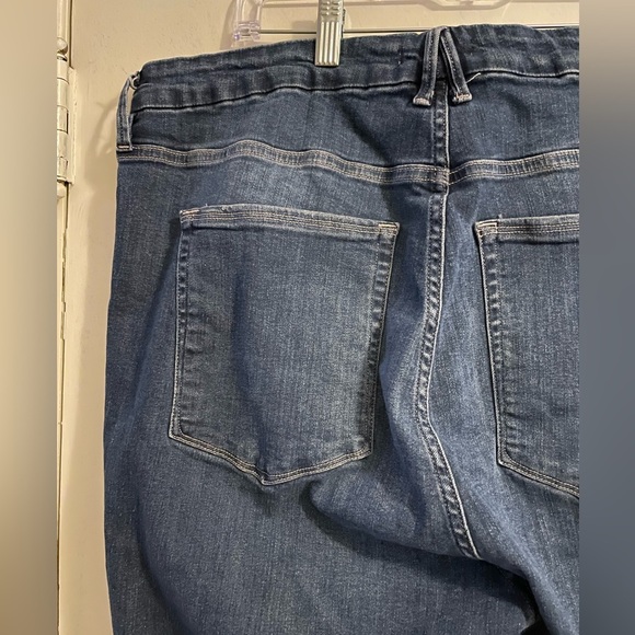 Good American Good Legs Crop Jeans Size 22 - Picture 2 of 12